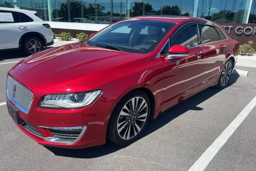 2020 Lincoln MKZ Hybrid Reserve photo 1