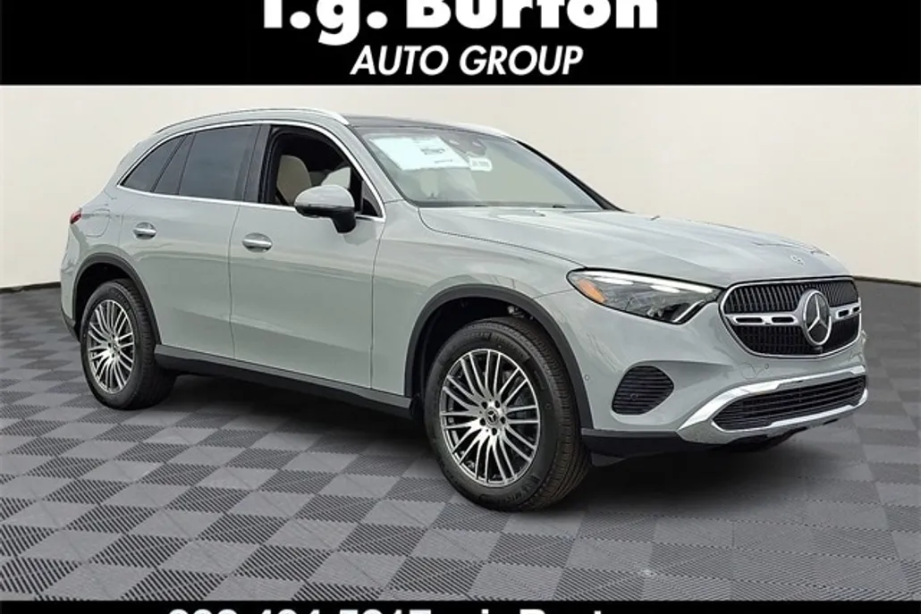 2026 Mercedes Benz GLC 300 4MATIC photo 1