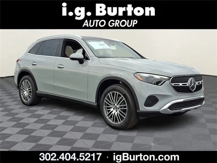 2026 Mercedes Benz GLC 300 4MATIC photo 1
