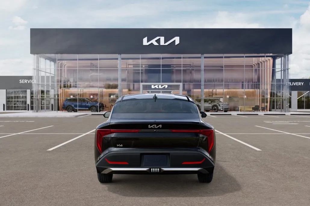 2025 Kia K4 LX photo 1