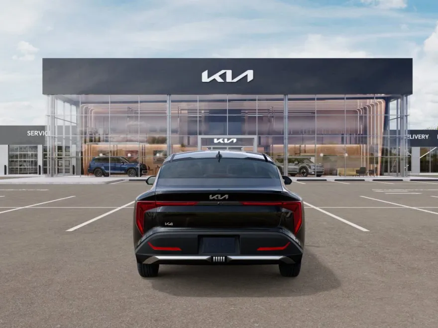 2025 Kia K4 LX photo 1
