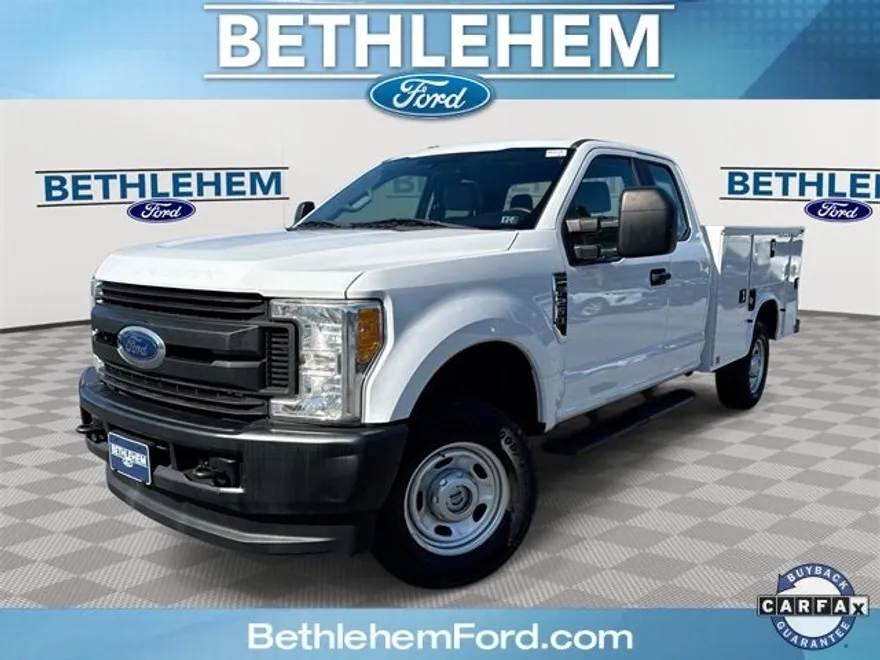 2017 Ford F-250 photo 1