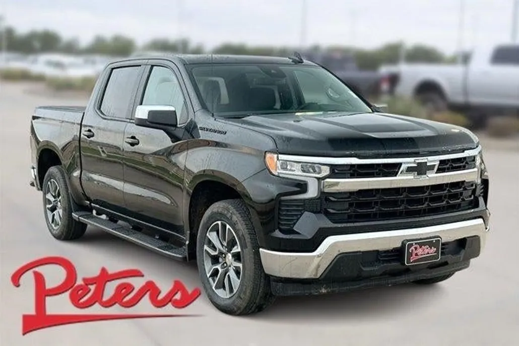 2025 Chevrolet Silverado 1500 LT photo 1