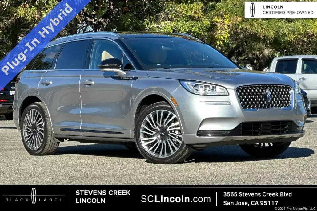 2022 Lincoln Corsair Grand Touring photo 1