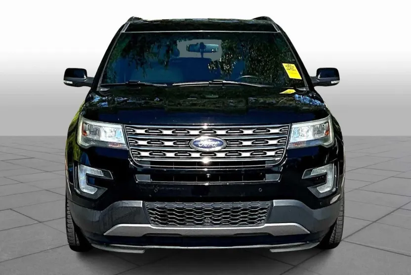2016 Ford Explorer Limited photo 1