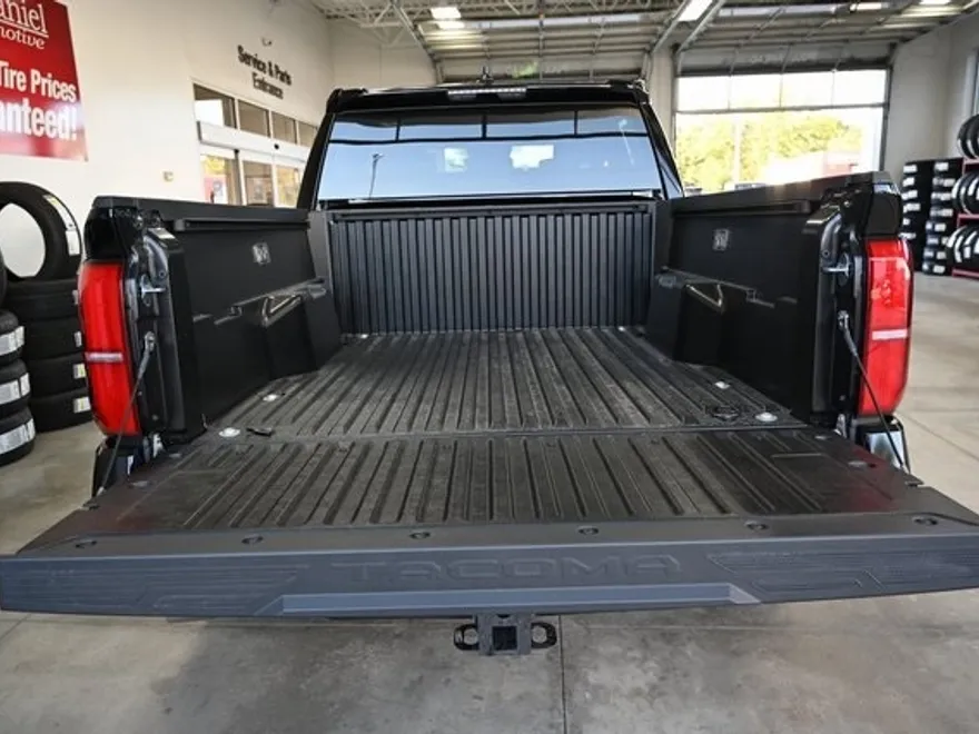 2025 Toyota Tacoma TRD Sport Double Cab photo 1