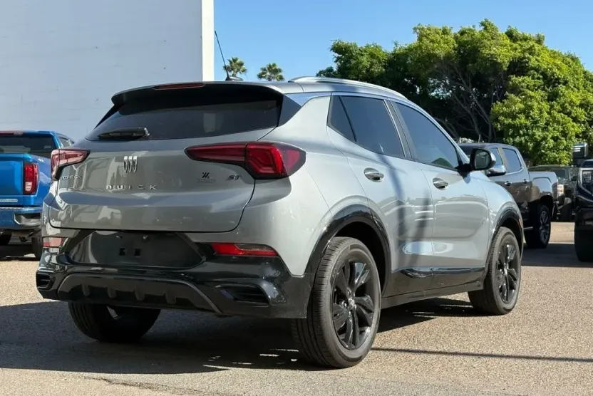 2024 Buick Encore GX Sport Touring photo 1