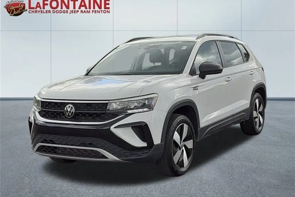 2024 Volkswagen Taos S photo 1