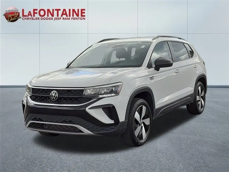 2024 Volkswagen Taos S photo 1