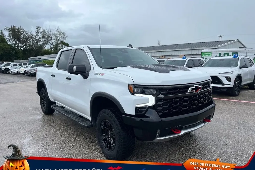 2024 Chevrolet Silverado 1500 ZR2 photo 1