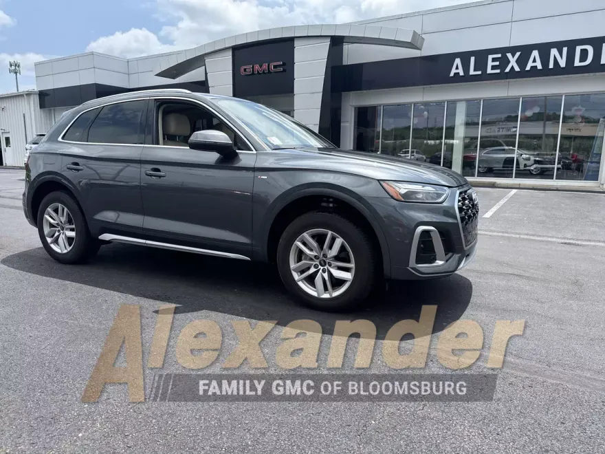 2022 Audi Q5 S line Premium 45 TFSI photo 1