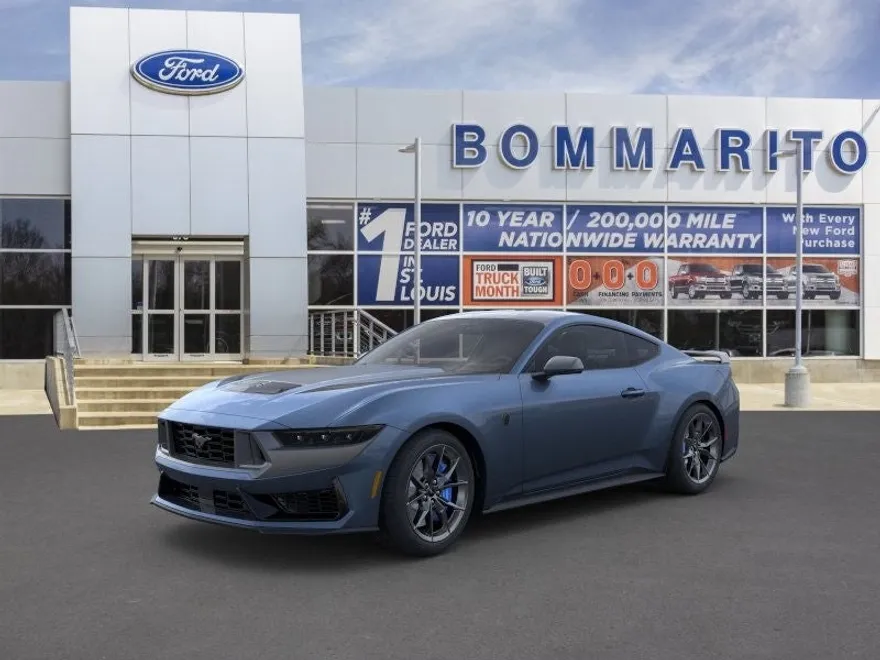 2025 Ford Mustang Dark Horse Premium photo 1