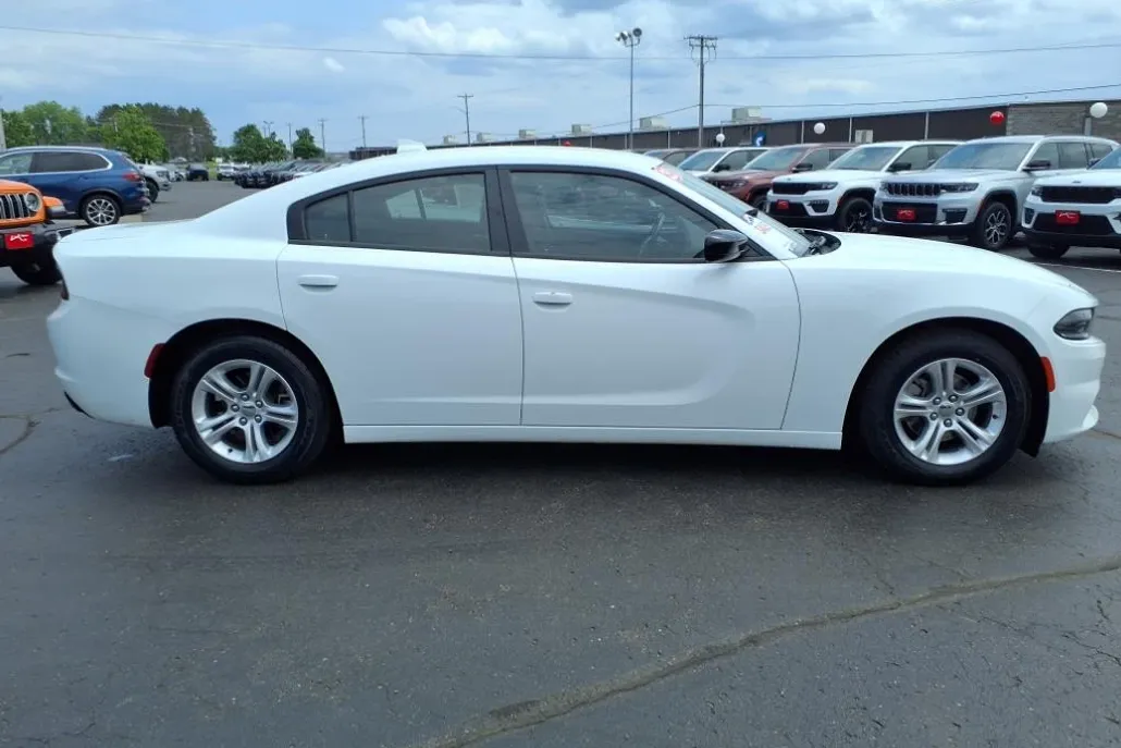 2023 Dodge Charger SXT photo 1