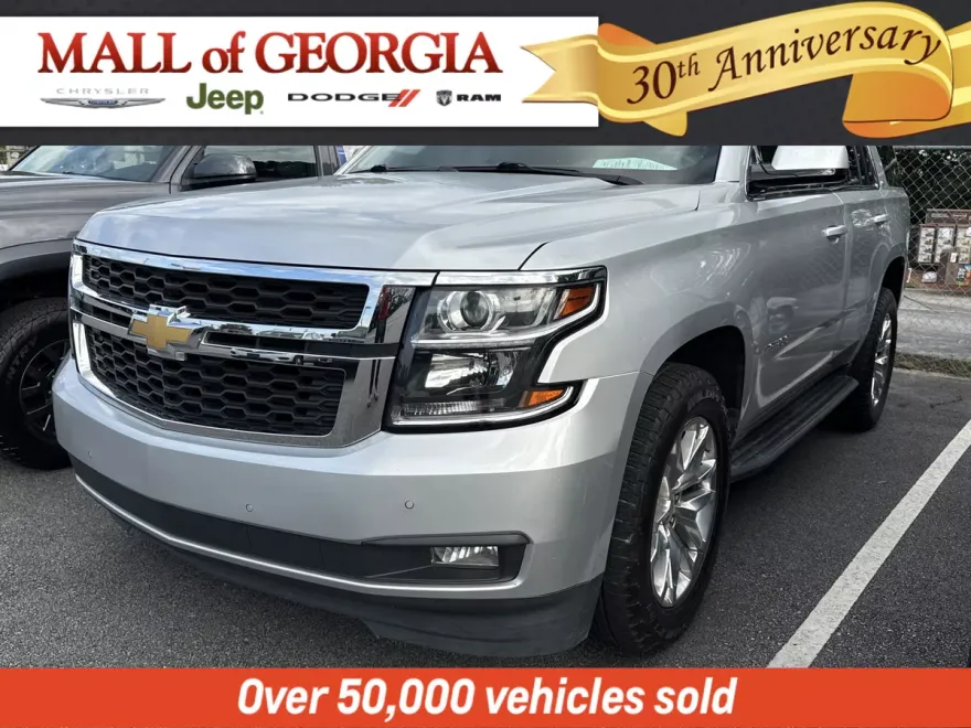 2019 Chevrolet Tahoe LT photo 1