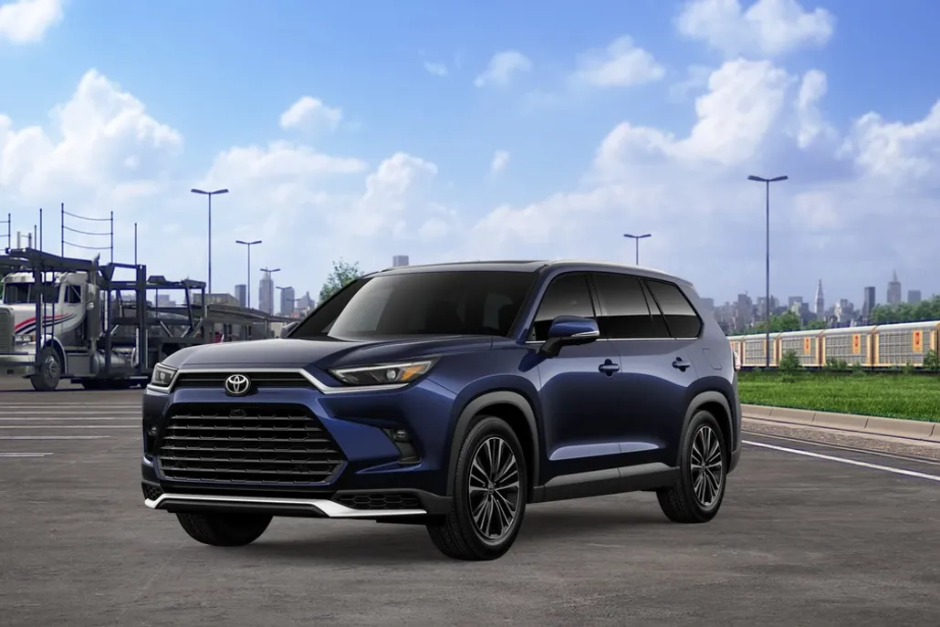 2026 Toyota Highlander Platinum Hybrid photo 1
