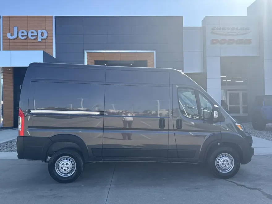 2025 Ram ProMaster 1500 Tradesman photo 1