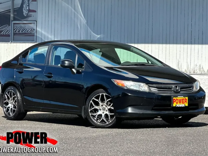 2012 Honda Civic LX photo 1