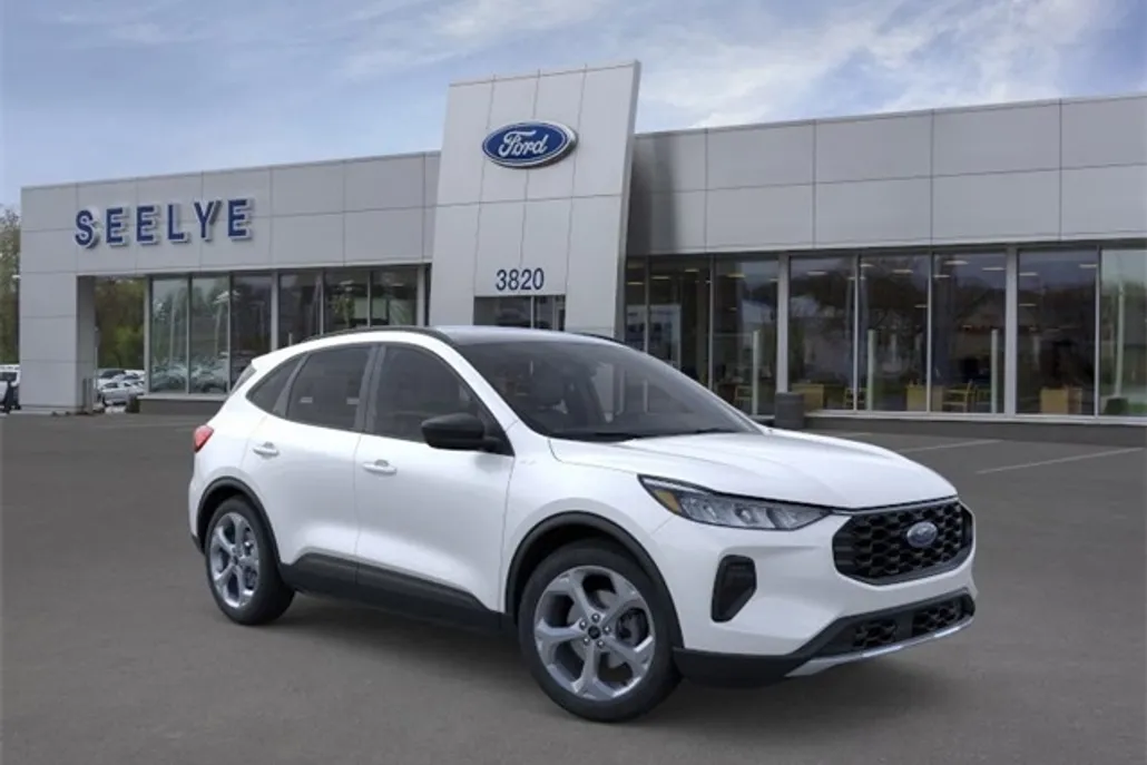 2025 Ford Escape ST-Line photo 6