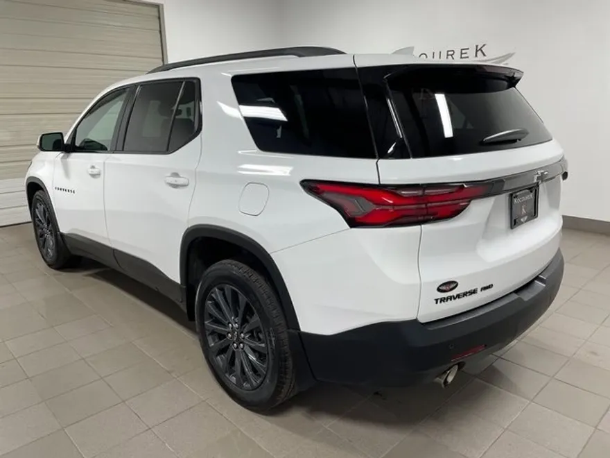 2022 Chevrolet Traverse RS photo 1