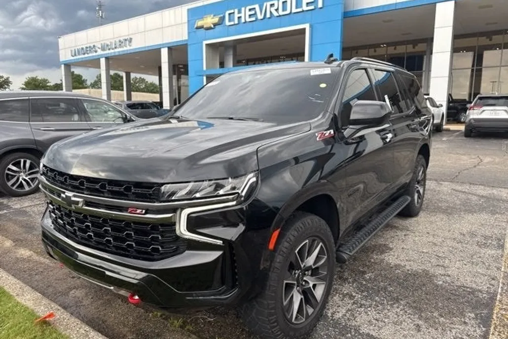 2021 Chevrolet Tahoe Z71 photo 1