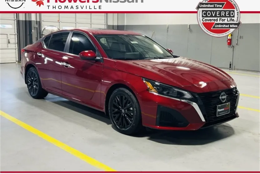 2025 Nissan Altima SV photo 1
