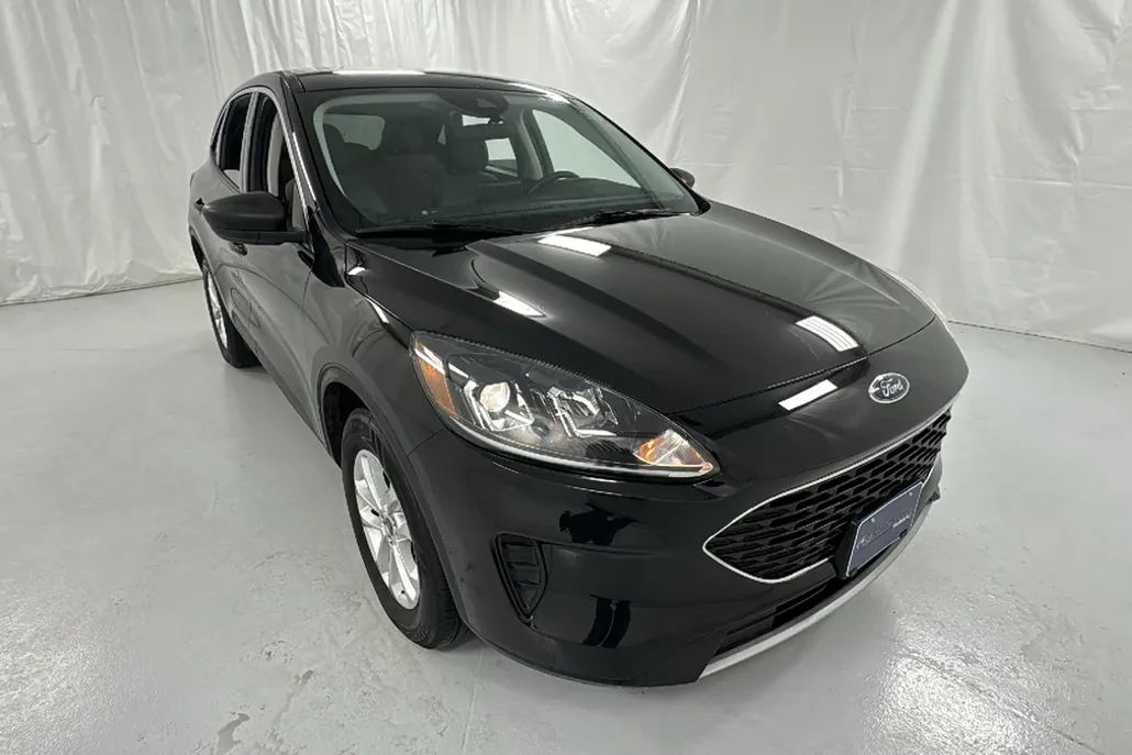 2022 Ford Escape SE photo 1