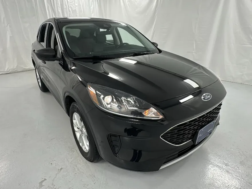 2022 Ford Escape SE photo 1