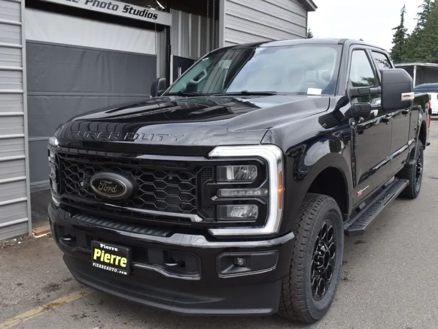 2025 Ford F-350 XLT photo 1