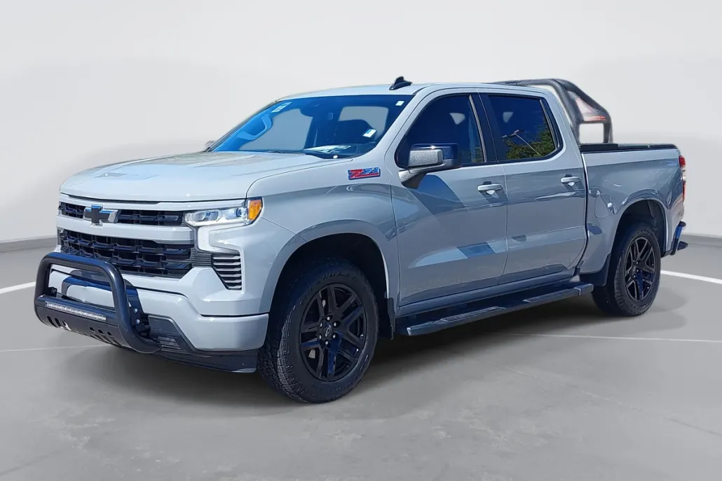 2024 Chevrolet Silverado 1500 RST photo 1