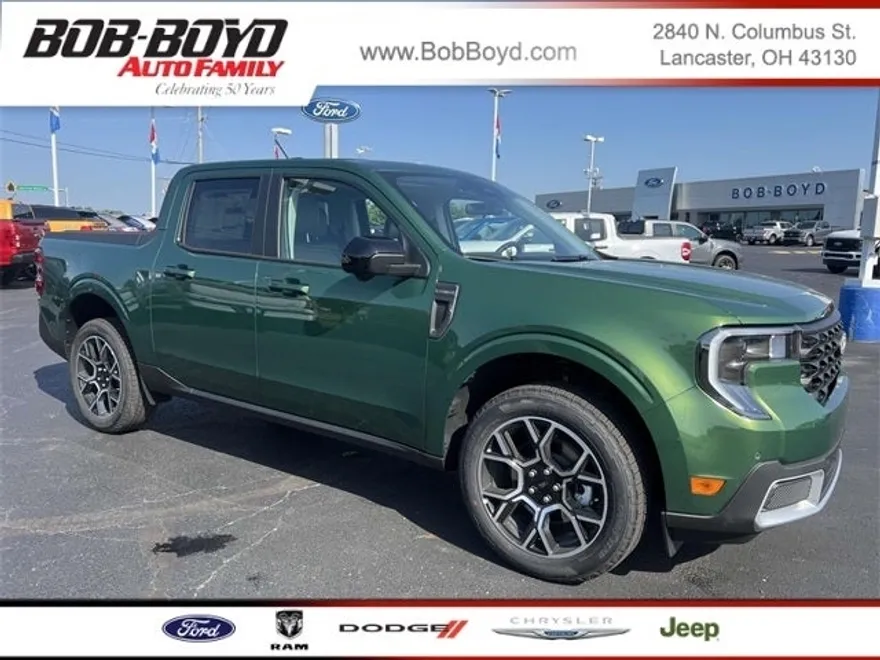 2025 Ford Maverick Lariat photo 1