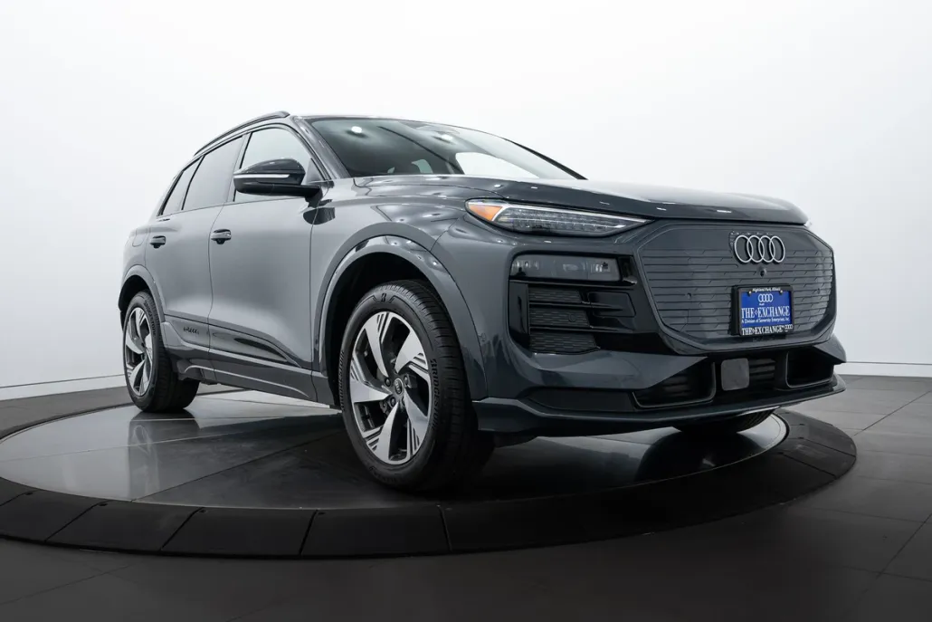 2025 Audi Q6 E-tron Premium Plus photo 1