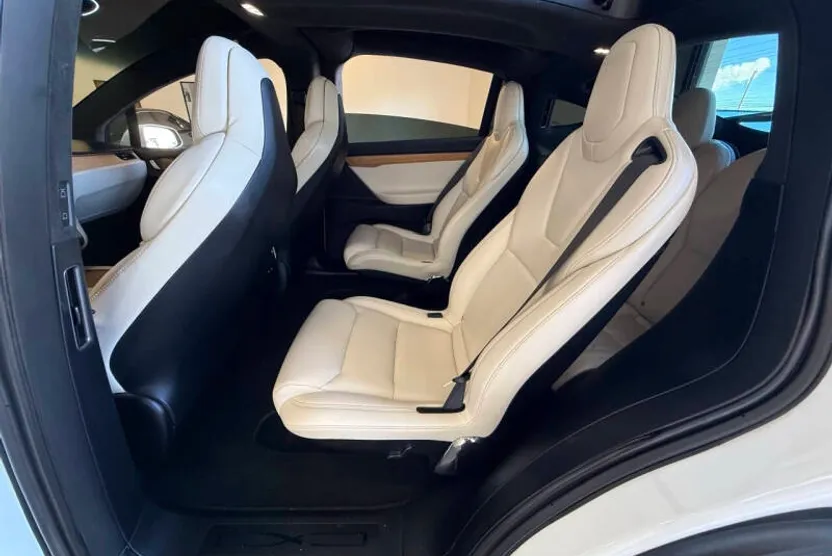 2019 Tesla Model X Long Range photo 1