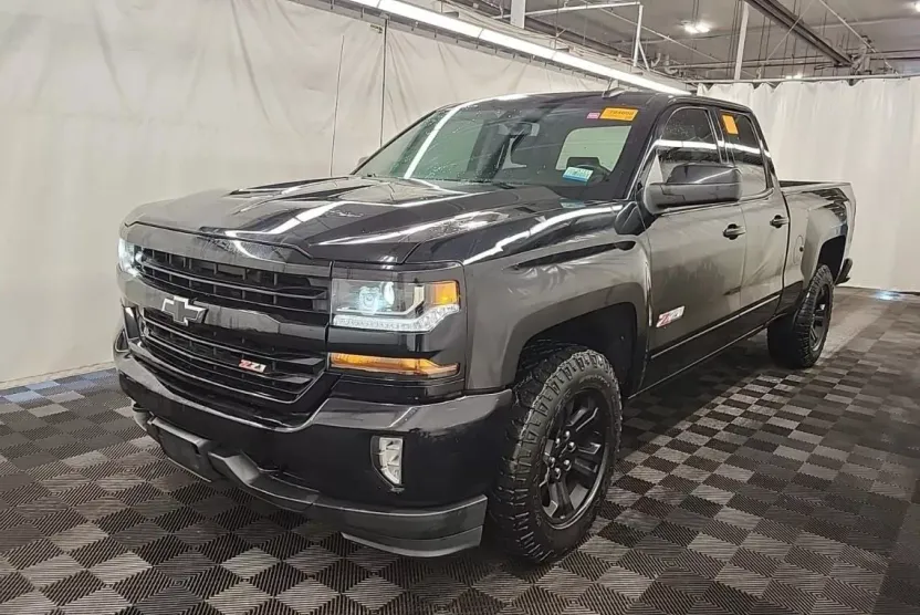 2018 Chevrolet Silverado 1500 Z71 LT photo 1