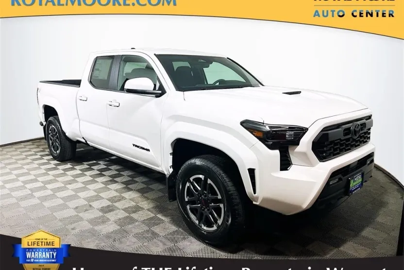 2025 Toyota Tacoma TRD Sport photo 1