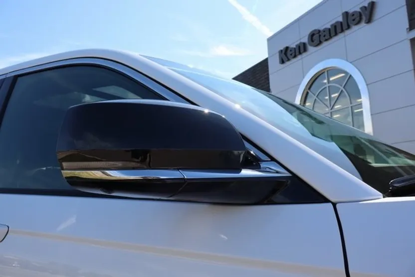 2025 Toyota RAV4 LE photo 1