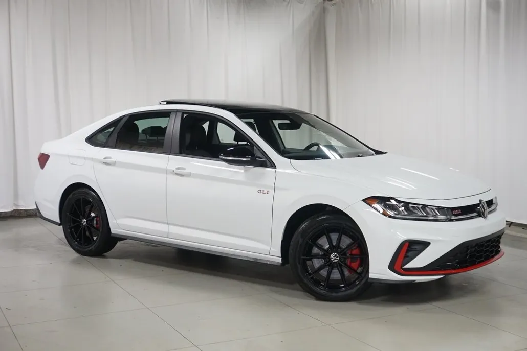 2025 Volkswagen Jetta GLI 2.0T Autobahn photo 1