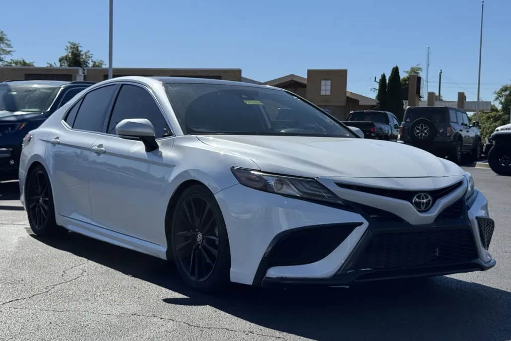 2021 Toyota Camry XSE photo 1