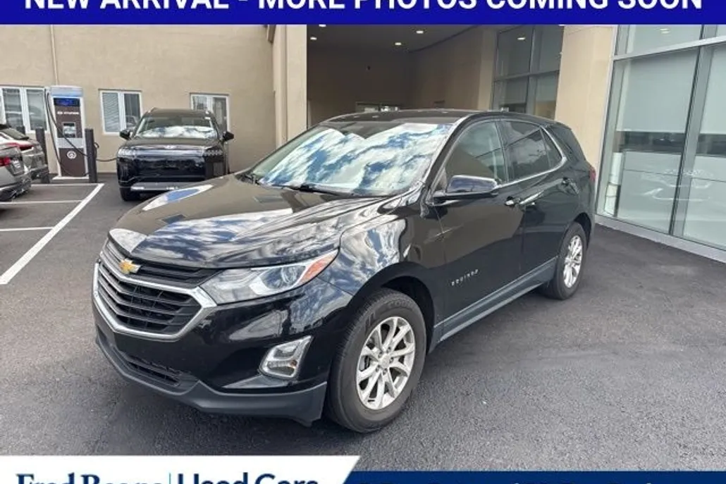 2019 Chevrolet Equinox LT photo 1