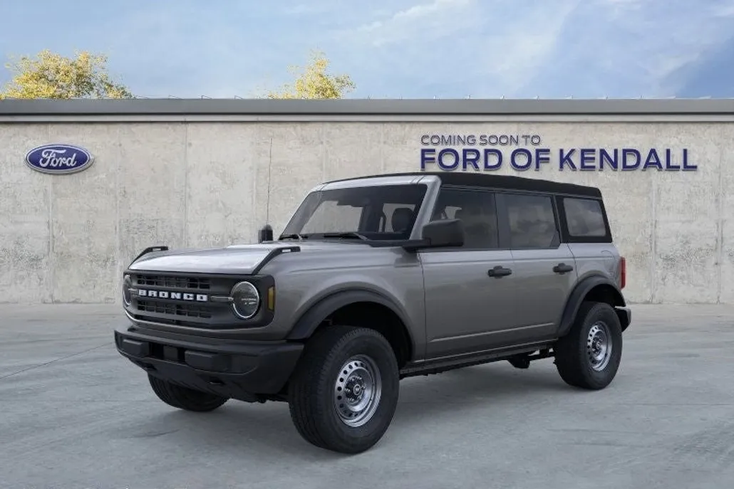 2025 Ford Bronco Base photo 1
