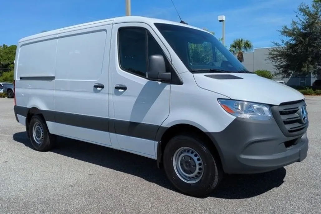 2025 Mercedes Benz Sprinter Cargo Van 2500 Standard Roof photo 1