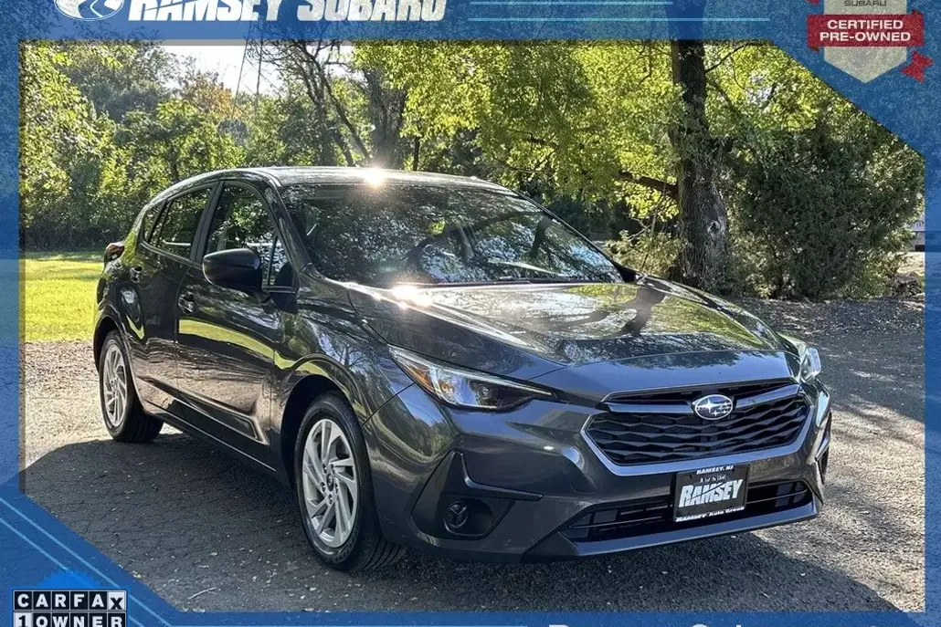 2025 Subaru Impreza Base photo 1