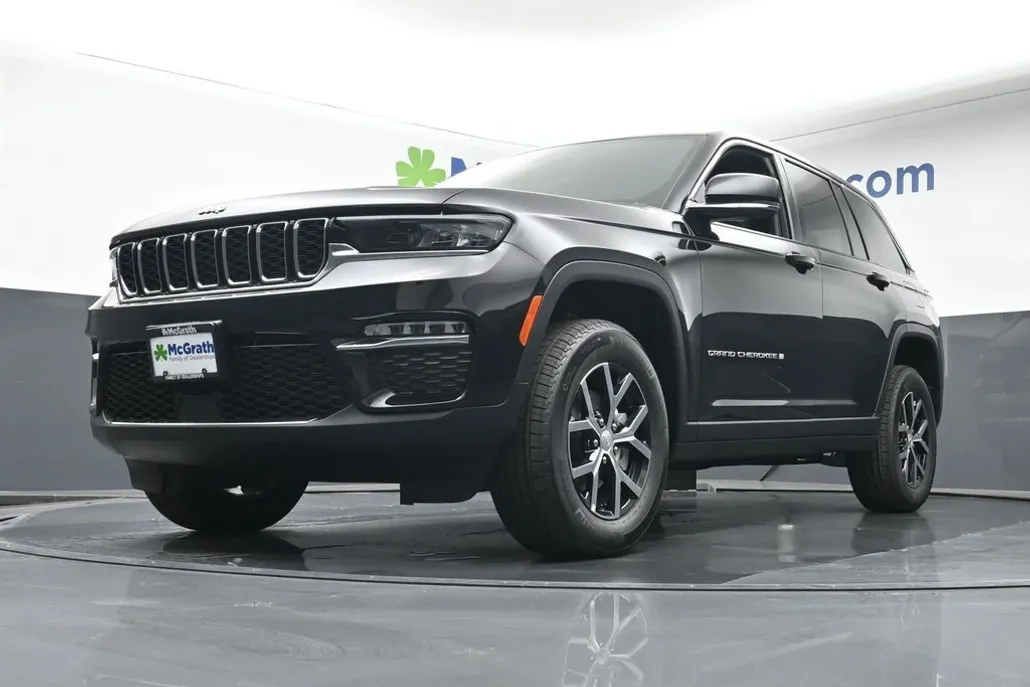 2025 Jeep Grand Cherokee Limited photo 1