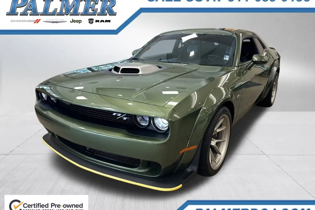 2023 Dodge Challenger R/T Scat Pack Widebody photo 1