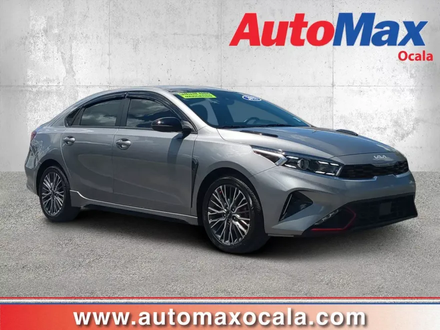 2022 Kia Forte GT-Line photo 1