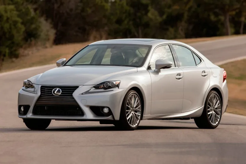 2015 Lexus IS 250 photo 1