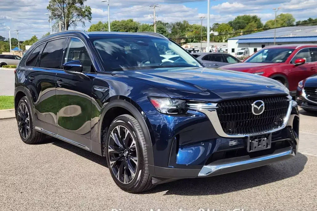 2024 Mazda CX-90 Premium photo 1