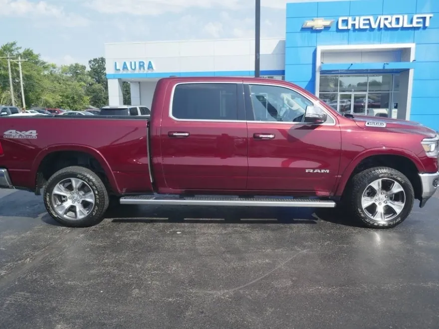 2022 Ram 1500 Laramie photo 1