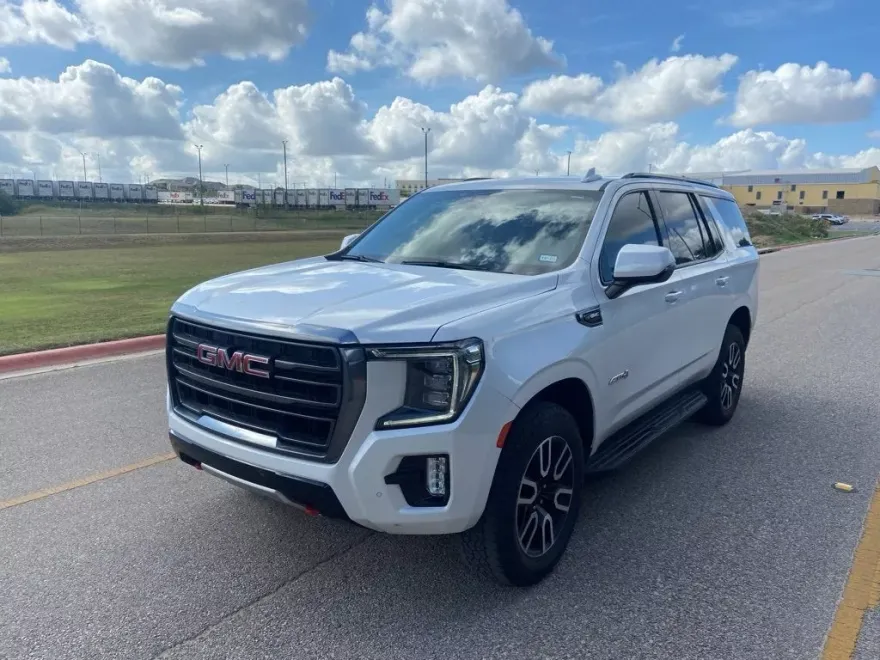 2022 Gmc Yukon AT4 photo 1