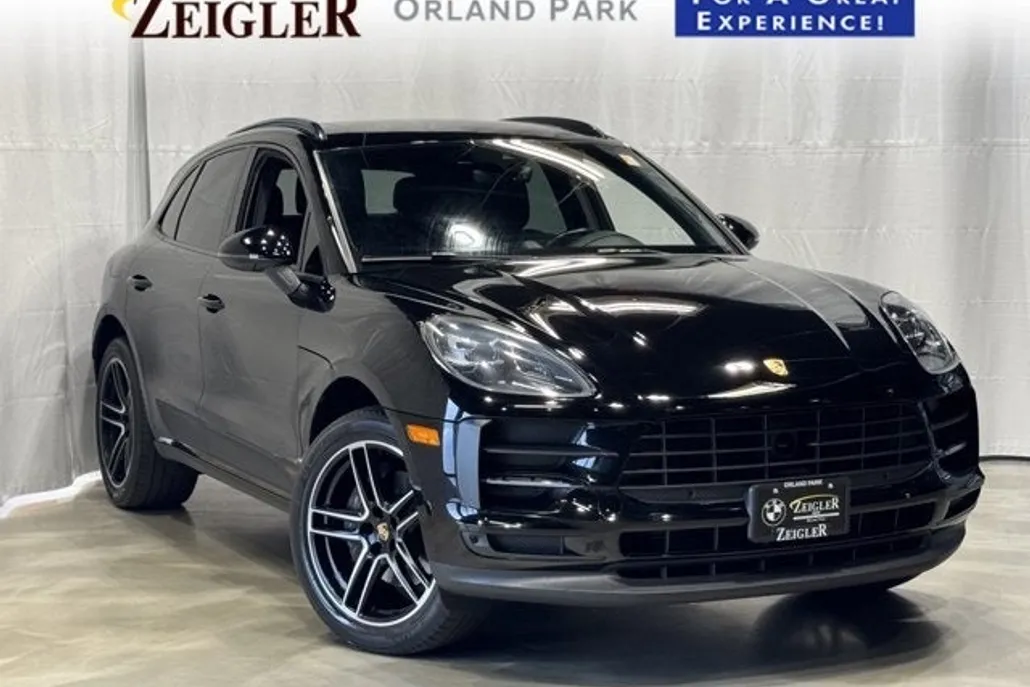 2021 Porsche Macan Base photo 1