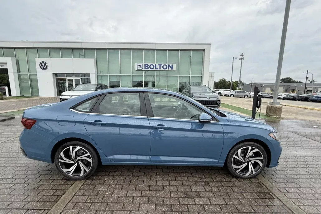 2025 Volkswagen Jetta 1.5T SEL photo 1